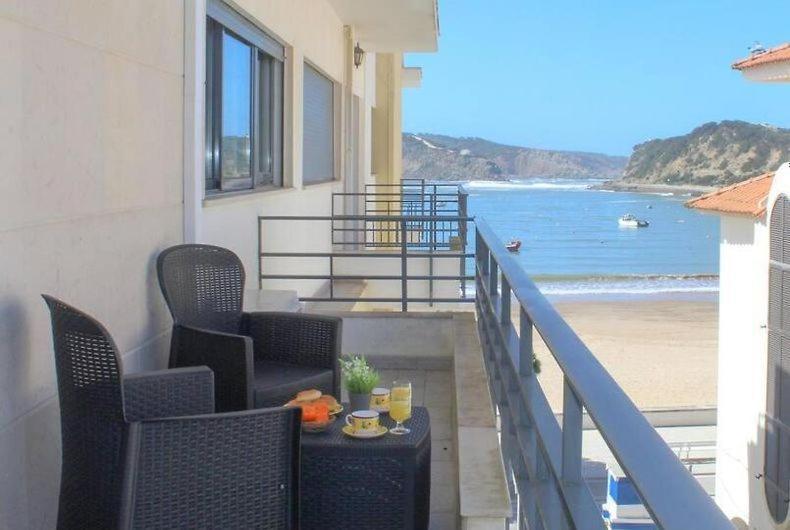 Seashell Bay - Beach House - São Martinho do Porto Kültér fotó